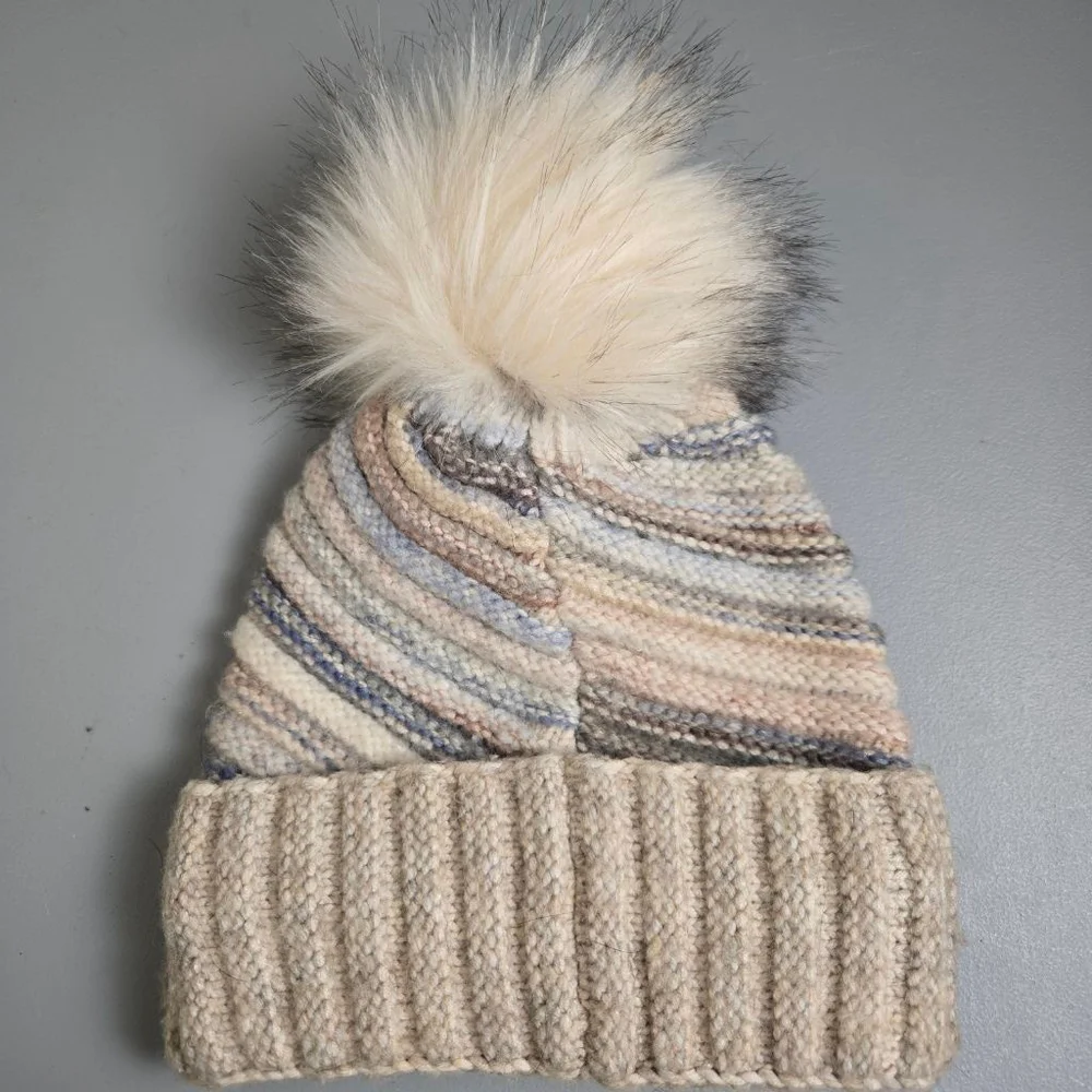 Women's Norla Canada One Size Beige Multi-color Knit Beanie Hat